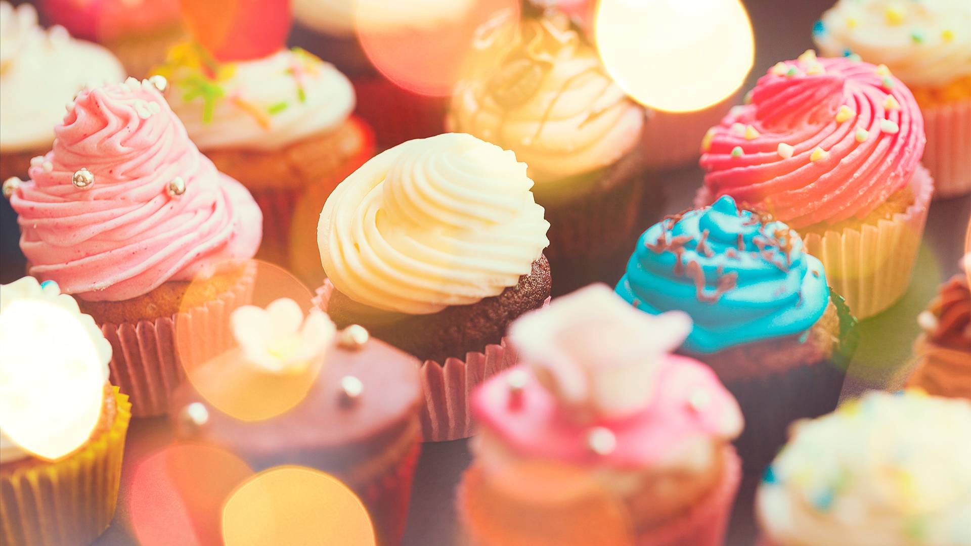 Bunte Cupcakes für den Kindergeburtstag